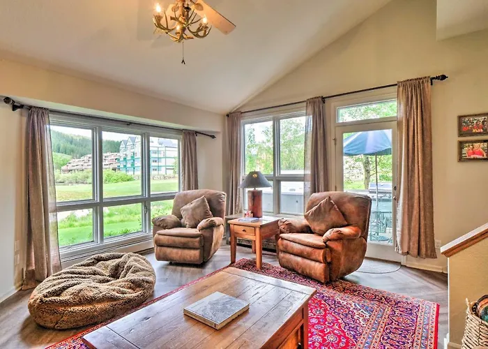 Walk To Lift: W/ Hot Tub Holiday home